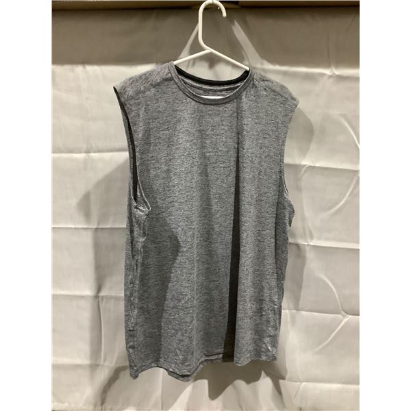 Champion Cut Off Shirt Size L