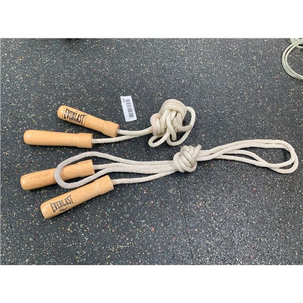 Lot of 2 Everlast skipping ropes