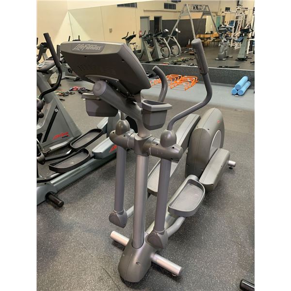 Life Fitness 91X Eliptical Cross Trainer -  all fitness equipment in this auction has been recently 