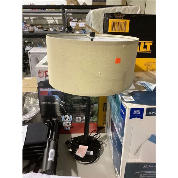 2-Bulb Table Lamp