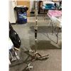 Image 1 : Neewer Stainless Steel Light Stand Tripod with Casters