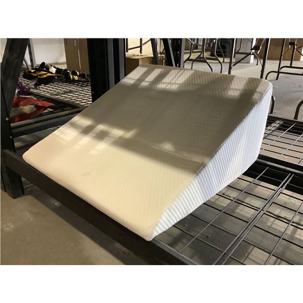 Wedge Pillow