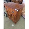 Image 2 : Quarter Cut Oak Cabinet 36"H 26"W 16"D