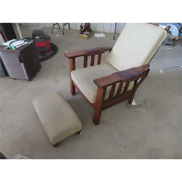 Oak Morris Chair w Ottoman