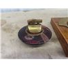 Image 2 : Vintage Table lIghter & Change Tray