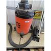 Image 2 : 13 GAL Shop Vac & Stepper