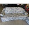 Image 2 : Couch & Love Seat