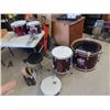 Image 1 : (TB) 4 PC Yamaha Drum Set w Stool