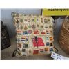 Image 2 : Vintage Royalty/Flag Cushion & Baskets