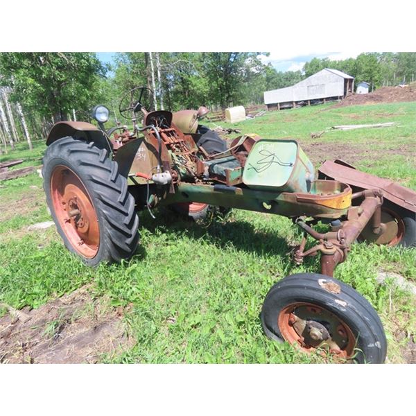 Oliver 77 Row Crop Parts Tractor