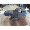 Image 1 : Large Vice, & Swivels