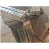 Image 2 : Aluminum post 40"1/4 with attachment(16 included)