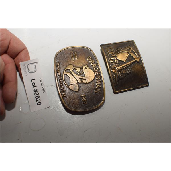 Automotive belt buckles Clearance