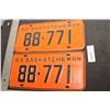 Image 1 : SASKATCHEWAN LICENSE PLATES SET..............1963