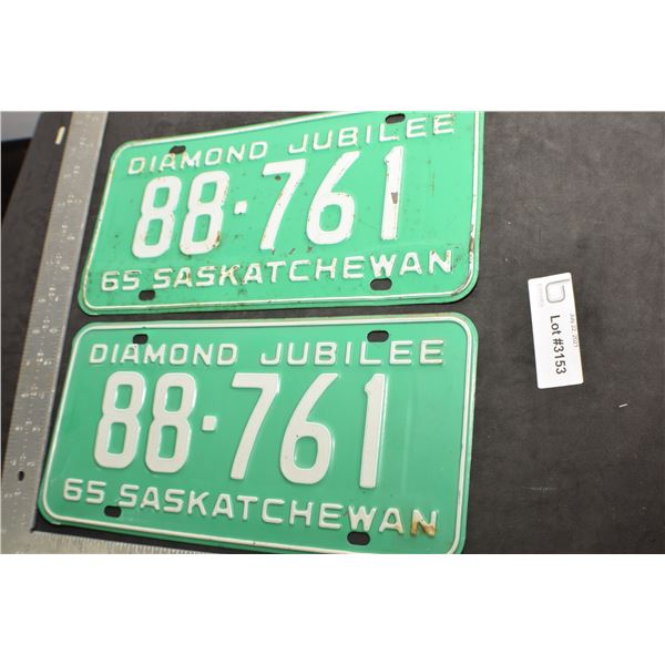 SASKATCHEWAN LICENSE PLATES SET..............1965