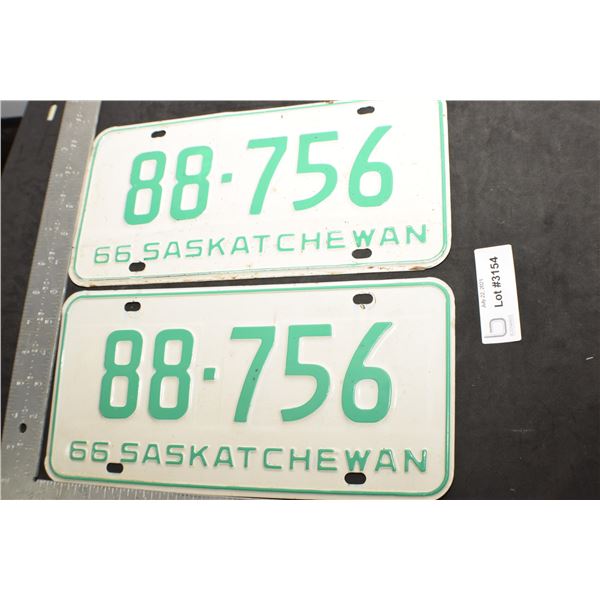 SASKATCHEWAN LICENSE PLATES SET..............1966