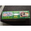Image 2 : FACTORY SEALED BOX OF NFL FOOTBALL CARDS