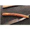 Image 2 : ANTIQUE HUNTING THEME STRAIGHT RAZOR