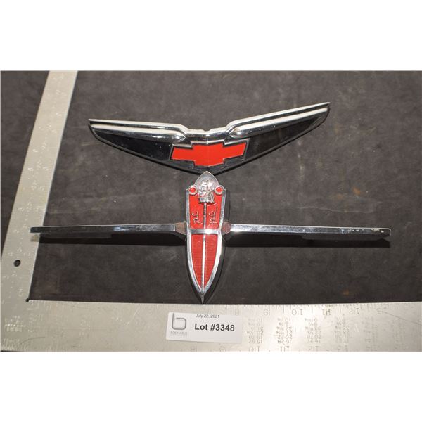 AUTOMOTIVE ANTIQUE SCRIPT EMBLEM .....CHEVROLET 1948 PLYMOUTH 1955