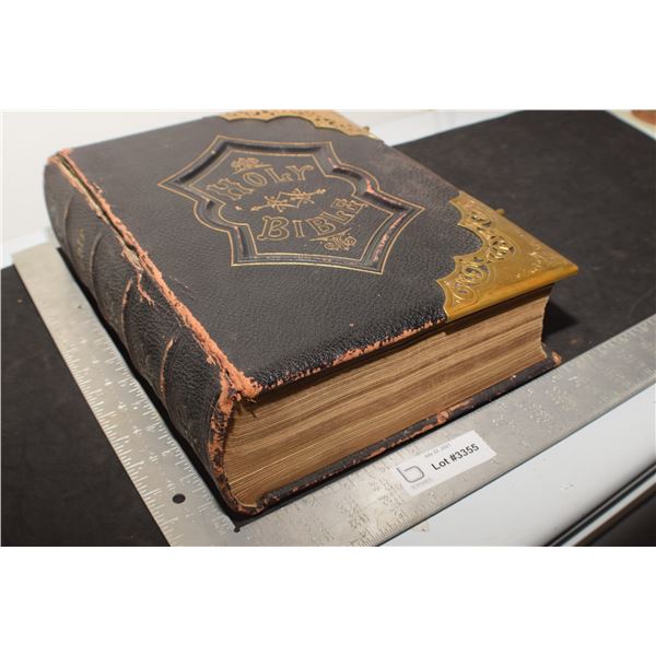 MASSIVE 1800s HEAVY BIBLE 1280 PAGES COVER GETTING LOOSE