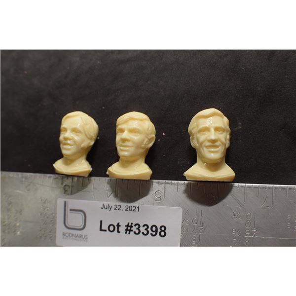 VINTAGE GILLETTE HOCKEY HEADS NHL ......COURNOYER , PLANTE RATELLE