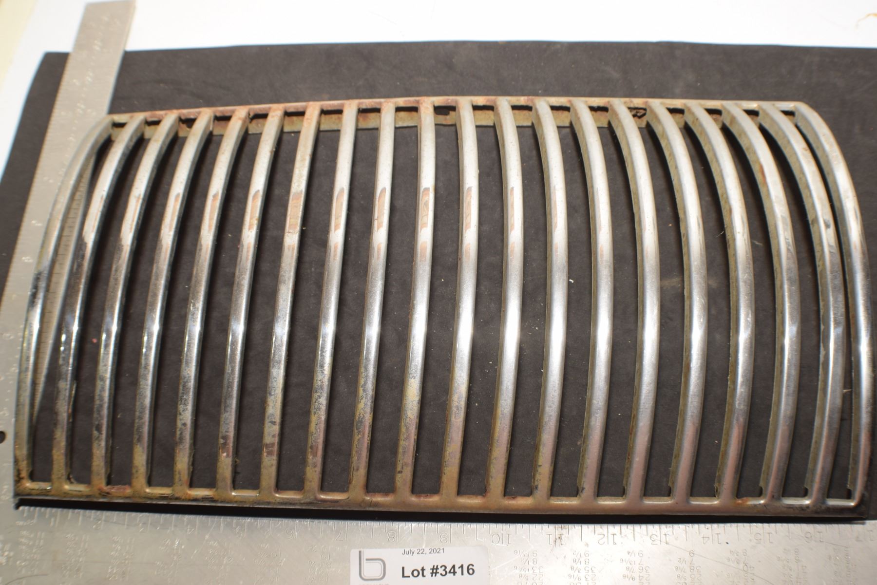 RADIATOR CHROME ANTIQUE GRILL - Bodnarus Auctioneering