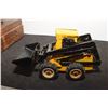Image 2 : NEW HOLLAND SKIDSTEER TOY