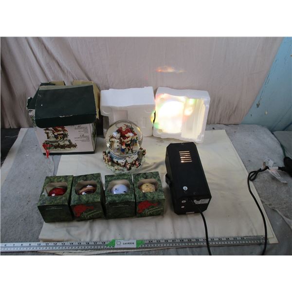 John Deer Ornaments, Large Christmas Globe + Projection Light