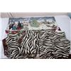 Image 1 : 4 Long Zebra-pattern Curtains (large, living room windows), Christmas Place settings