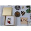 Image 3 : Jewellery Lot - Brooches, Earrings