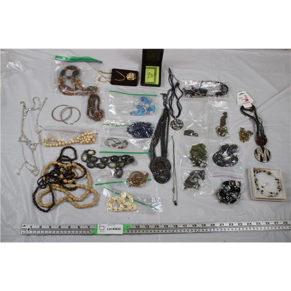 Jewellery Lot - necklaces