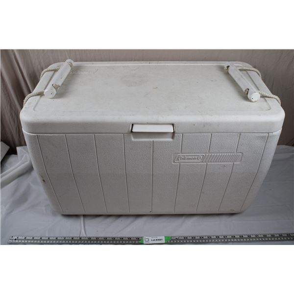 Large Coleman Cooler - locking latch