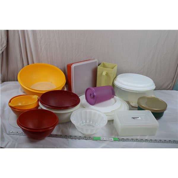 Tupperware lids + containers and various plastic storage containers