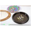 Image 3 : Round Mirror 23"x15" - plastic serving tray, stone plate