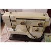 Image 2 : Eaton Viking Sewing Machine