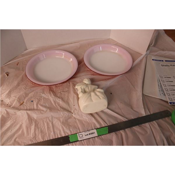 2 Pyrex Pie Plates with Glass Figurine