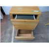 Image 4 : 2 Drawer Filing Cabinet - 20"W,29.5"H,24.5"D