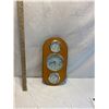 Image 1 : Quartz clock/barometer