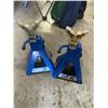 Jack stands