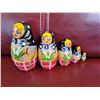 Image 1 : russian nesting dolls