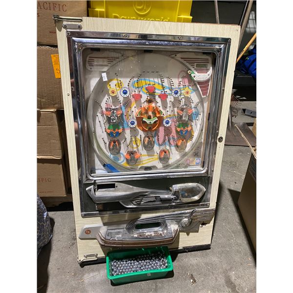 Sankyo Plinko with key and balls