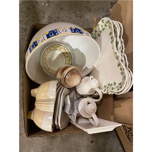 Popcorn bowl and dishes