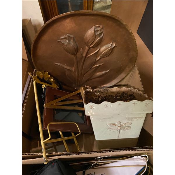 Decor and planter pot