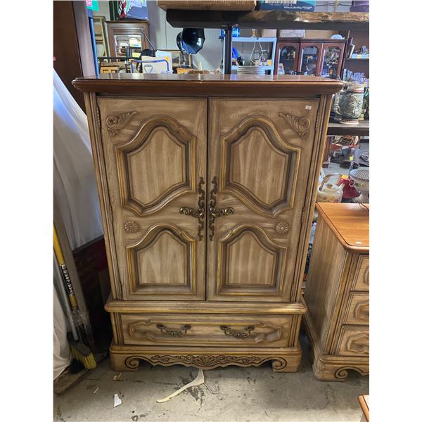Armoire