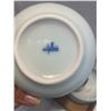 Image 2 : Dishware