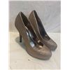 Image 1 : Le Chateau shoes size 8.5 new