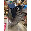 Image 1 : Lot (20) stacking chairs