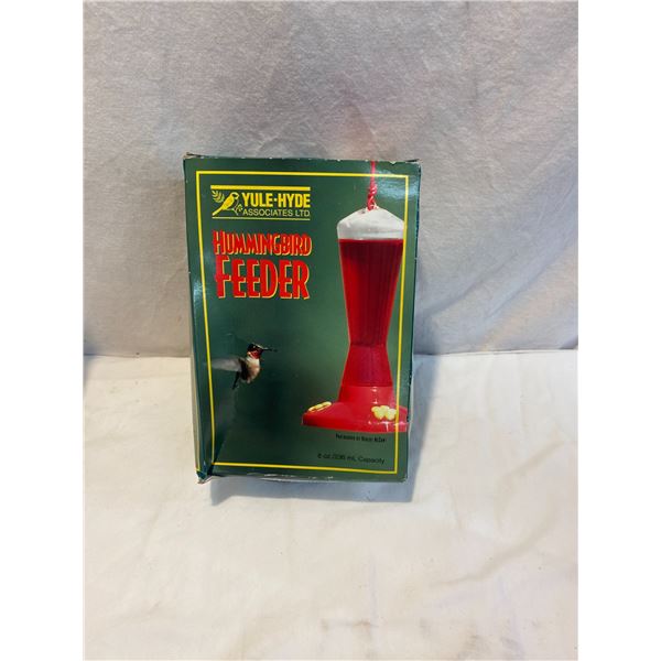 Humming bird feeder