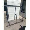 Image 1 : Metal bed rails single to queen