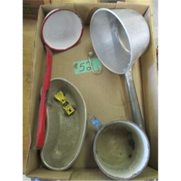 VINTAGE CUP & DIPPERS